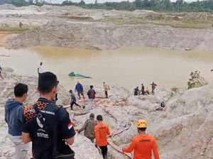 Pemilik Tambang Timah di Basel Tertimbun Longsor Bersama 2 Ekskavator Pemilik Tambang Timah di Basel Tertimbun Longsor Bersama 2 Ekskavator