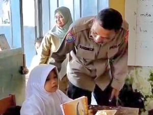 Sandra Natalia Anak Angkat Polresta Bandung Kini Mulai Bersekolah