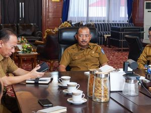 Sekda Kepri Sebut Pelantikan Kepala Daerah Terpilih Tak Bersengketa 20 Februari Sekda Kepri Sebut Pelantikan Kepala Daerah Terpilih Tak Bersengketa 20 Februari