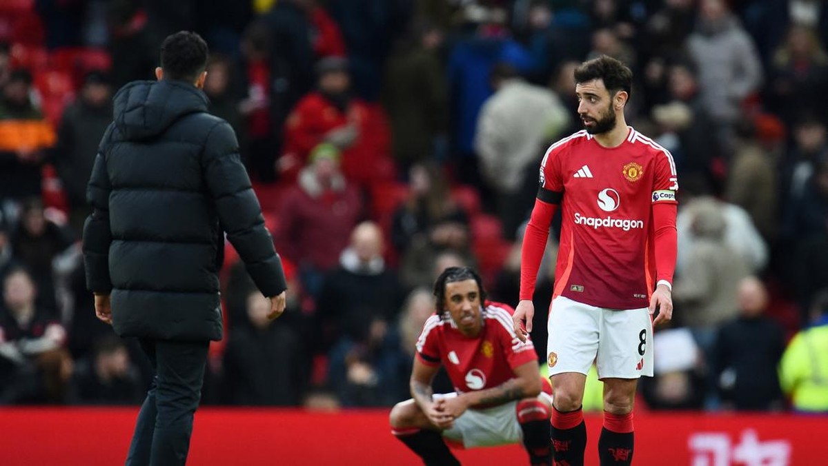 Bruno Fernandes akui lini depan Manchester United kurang menggigit usai dikalahkan Crystal Palace (Foto: REUTERS/Peter Powell)
