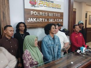 Ayah Vadel Badjideh Berharap Nikita Mirzani Segera Diproses Polisi