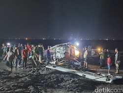 Pesawat Latih yang Jatuh di Banyuwangi Dievakuasi dengan Cara Mutilasi