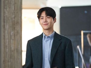 Kim Seon Ho Batal Serumah Song Joong Ki, Fix Gabung Agensi Ini Kim Seon Ho Batal Serumah Song Joong Ki, Fix Gabung Agensi Ini