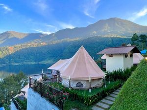 7 Rekomendasi Glamping Dekat Dieng, Harga Terjangkau dan Pemandangannya Indah 7 Rekomendasi Glamping Dekat Dieng, Harga Terjangkau dan Pemandangannya Indah