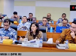 Komisi I DPR dan Menkomdigi Rapat Bahas Aturan Akses Medsos Anak