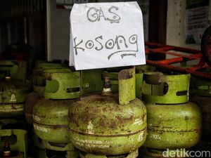Ida Fauziyah Ungkap Harga LPG 3 Kg Rp 15 Ribu: Di Pengecer Rp 25 Ribu Ida Fauziyah Ungkap Harga LPG 3 Kg Rp 15 Ribu: Di Pengecer Rp 25 Ribu