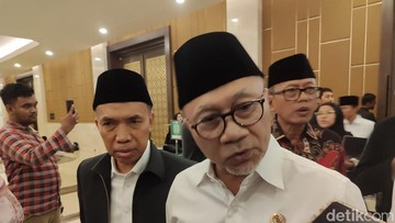 Zulhas Ancam Copot Bos Bulog di Daerah Jika Beli Murah Gabah