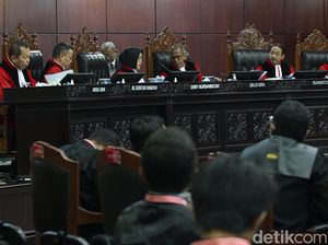 Gugatan Taolin-Yulianus Ditolak, Kuasa Hukum: Ada Disparitas di Putusan MK Gugatan Taolin-Yulianus Ditolak, Kuasa Hukum: Ada Disparitas di Putusan MK
