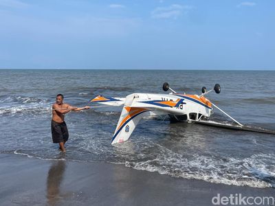 Insiden Jatuhnya Pesawat Latih Milik API di Laut Banyuwangi