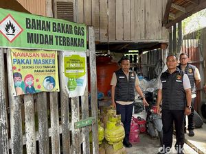 Polisi dan Pertamina Cek Distribusi LPG 3 Kilogram di Jambi, Begini Hasilnya Polisi dan Pertamina Cek Distribusi LPG 3 Kilogram di Jambi, Begini Hasilnya