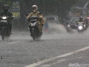 Waspada! Sulsel Dilanda Cuaca Ekstrem 9-11 Februari, Potensi Banjir-Longsor Waspada! Sulsel Dilanda Cuaca Ekstrem 9-11 Februari, Potensi Banjir-Longsor