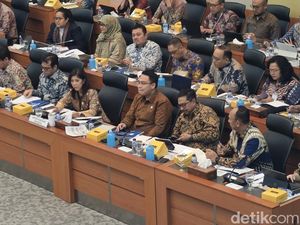 Ikuti Arahan Prabowo, Komdigi Pangkas Anggaran Rp 4,49 Triliun Ikuti Arahan Prabowo, Komdigi Pangkas Anggaran Rp 4,49 Triliun