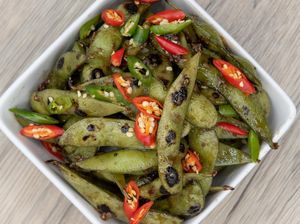 Resep Edamame Bumbu Cabe, Gurih Pedas Buat Camilan Resep Edamame Bumbu Cabe, Gurih Pedas Buat Camilan