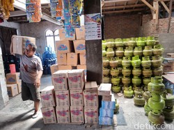 Antre Panjang, Pangkalan Elpiji 3 Kg di Surabaya Masih Batasi Penjualan