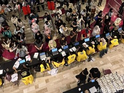 Video: Kenapa Tiket Konser SEVENTEEN Masih Ditukar Manual?