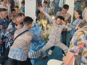 Pernikahan di Sumedang Viral, Ayah Pengantin dan Keponakannya Kesurupan