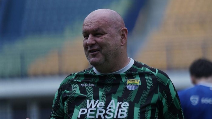 Bojan Hodak. Bojan Hodak.