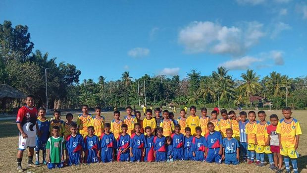 Bripka Ever dirikan Sekolah Sepakbola Putra Timor di Kabupaten Kupang NTT.