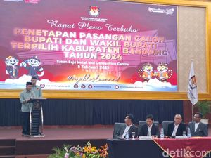 Dadang-Ali Syakieb Resmi Ditetapkan Jadi Bupati-Wabup Bandung Terpilih Dadang-Ali Syakieb Resmi Ditetapkan Jadi Bupati-Wabup Bandung Terpilih