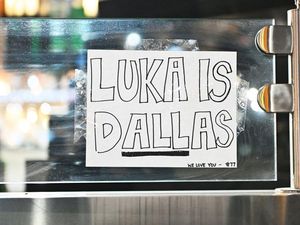 Dallas Mavericks Tawarkan Refund Tiket Usai Lepas Luka Doncic Dallas Mavericks Tawarkan Refund Tiket Usai Lepas Luka Doncic