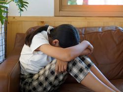 Dugaan Candaan Tarik Kursi Berujung Siswi MTs di Konawe Nyaris Lumpuh Dugaan Candaan Tarik Kursi Berujung Siswi MTs di Konawe Nyaris Lumpuh