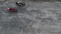 Jalan Pantura Batang Rusak Parah! Lubang Menganga Bisa Picu Kecelakaan