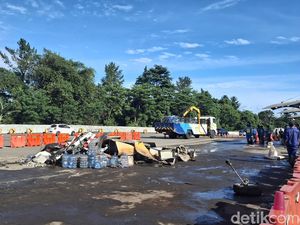 Penjara 12 Tahun Menanti Sopir Truk Maut Usai Tragedi di GT Ciawi Penjara 12 Tahun Menanti Sopir Truk Maut Usai Tragedi di GT Ciawi