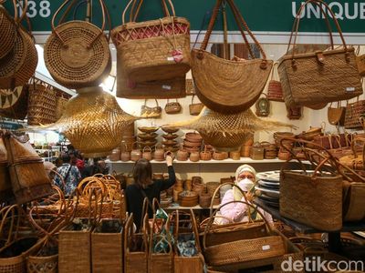 Mengunjungi Pameran Kerajinan Terbesar Se-Asia Tenggara