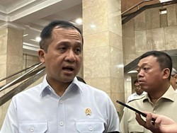 Anggaran Dipotong, Menteri Transmigrasi Pastikan Gaji Pegawai Aman
