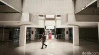 Mirisnya Kondisi Pasar Baru Square yang Kian Sepi