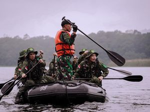 Pelatih dan Atlet Pelatnas PBSI Kuatkan Ikatan Kebersamaan di Situ Lembang