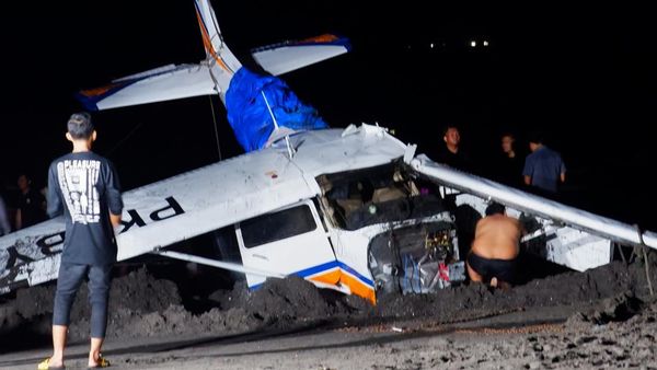 Potret Bangkai Pesawat Cessna yang Jatuh di Banyuwangi
