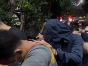 Pesta Gay di Hotel Jaksel Digerebek, Peserta Ada Dokter hingga Guru