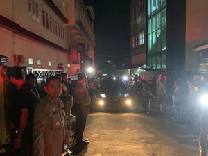 Polresta Bogor Kawal Kepulangan 6 Korban Meninggal Laka GT Ciawi Polresta Bogor Kawal Kepulangan 6 Korban Meninggal Laka GT Ciawi