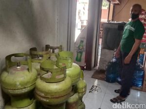 Leganya Warga Semarang Dapat LPG 3 Kg Usai Antre Berhari-hari Leganya Warga Semarang Dapat LPG 3 Kg Usai Antre Berhari-hari