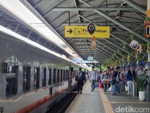 Lebih dari 110 Ribu Tiket KA Jarak Jauh Lebaran di Daop 8 Telah Dipesan Lebih dari 110 Ribu Tiket KA Jarak Jauh Lebaran di Daop 8 Telah Dipesan