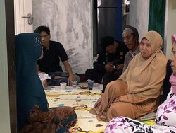 Duka Keluarga Yana Mulyana Korban Kecelakaan Maut GT Ciawi