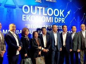 Video: Wakil Ketua hingga Anggota Hadiri Outlook Ekonomi DPR Video: Wakil Ketua hingga Anggota Hadiri Outlook Ekonomi DPR