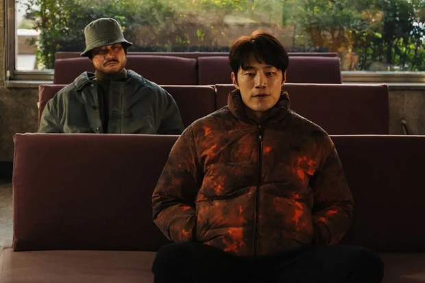Potret Kim Sung Kyun dalam potongan adegan  drama 'Karma'