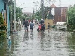 Semarang Diguyur Hujan Seharian, Genuk-Pedurungan Terendam Banjir