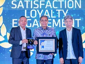 Layanan Perbankan Berkualitas Bawa Bank Sumsel Babel Terima SLE Award 2025
