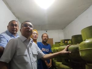 Dasco Tinjau Pangkalan LPG di Jakbar, Penjual Ungkap Kini Tak Ada Antrean Dasco Tinjau Pangkalan LPG di Jakbar, Penjual Ungkap Kini Tak Ada Antrean