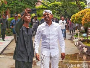 Solusi Dedi Mulyadi Atasi Kisruh Entri PPDS di SMAN 4 Karawang Solusi Dedi Mulyadi Atasi Kisruh Entri PPDS di SMAN 4 Karawang