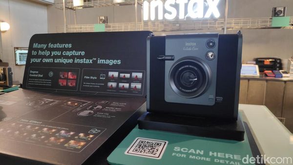 Fujifilm Instax Wide Evo, Retro Banget!