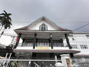 Wali Murid Tuntut Pihak SMKN 10 Medan Tanggung Jawab Siswa Tak Bisa Ikut SNBP Wali Murid Tuntut Pihak SMKN 10 Medan Tanggung Jawab Siswa Tak Bisa Ikut SNBP