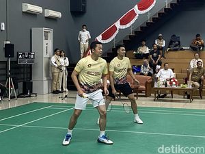Taufik Hidayat-Tontowi Ahmad Ramaikan Turnamen Bulu Tangkis HUT Gerindra Taufik Hidayat-Tontowi Ahmad Ramaikan Turnamen Bulu Tangkis HUT Gerindra