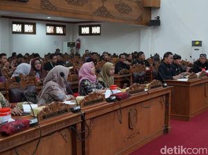 Wadul DPRD, Guru Honorer Pati Sebut Ada Data Siluman di Dapodik Disdik