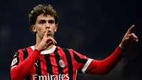 Joao Felix dipinjamkan Chelsea ke AC Milan pada bursa transfer musim dingin. Felix lantas sudah menegaskan ingin jadi pemain permanen AC Milan. Foto: Anadolu via Getty Images/Anadolu