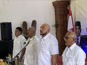 De Gadjah Ingatkan Kader Gerindra di DPRD: Kalian Digaji Rakyat De Gadjah Ingatkan Kader Gerindra di DPRD: Kalian Digaji Rakyat