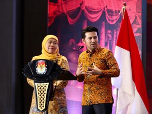 Khofifah Ajak Semua Pihak Bersatu Kembali Bangun Jawa Timur Khofifah Ajak Semua Pihak Bersatu Kembali Bangun Jawa Timur